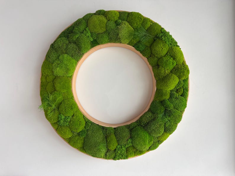 Moss Wall Art - Round wall art - Moss Ring - Preserved Moss Art with LED lighting - Statement Wall Art